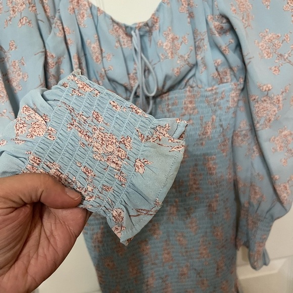 Cistar New York All Over Smocked Floral Mini Dress Peasant Blue NWT Size small - Picture 4 of 8